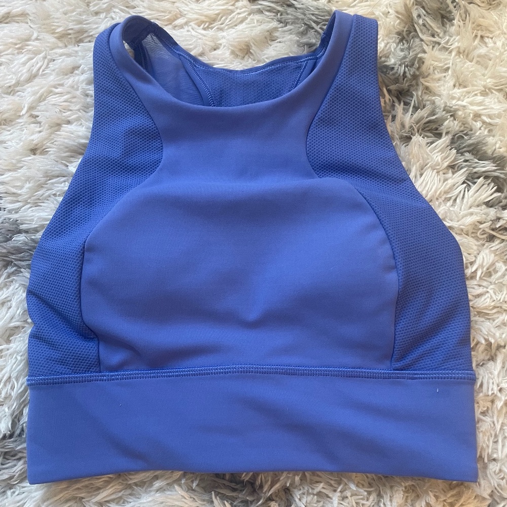 Size 4 - LululemonEverlux High-Neck Train Bra Medium Support, C/D Cup